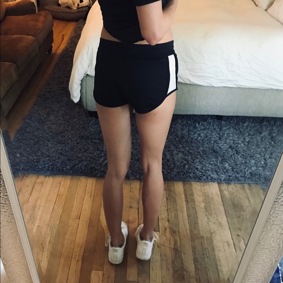 Nike shorts - Picture 3 of 3